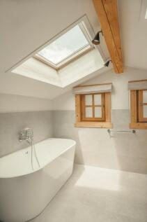 Principal Bathroom