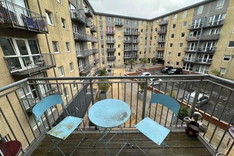 Property Image 4