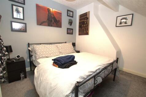 BEDROOM 2.jpg