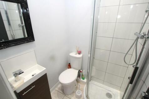 ensuite 1.jpg
