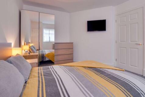 bedroom 3.jpg