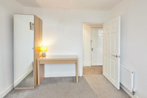 bedroom 3.jpg