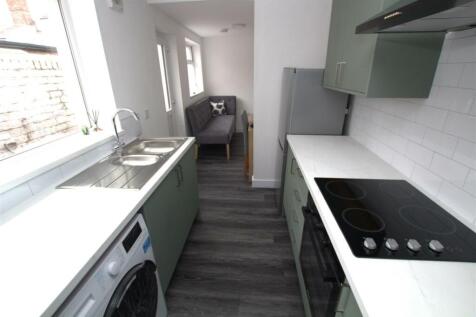 kitchen from door .jpg