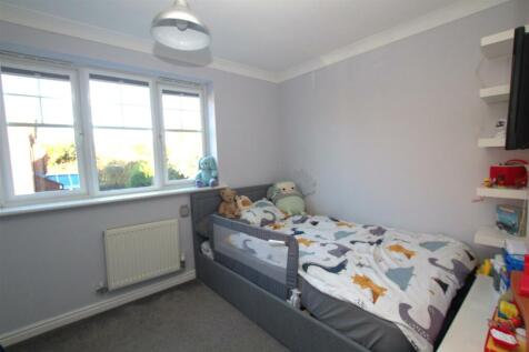 FRONT BEDROOM 2.jpg