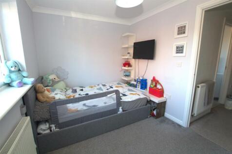 BEDROOM FRONT.jpg