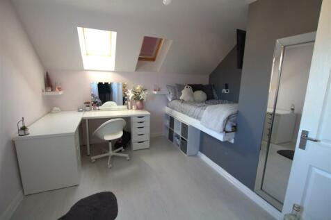 TOP FLOOR BEDROOM.jpg