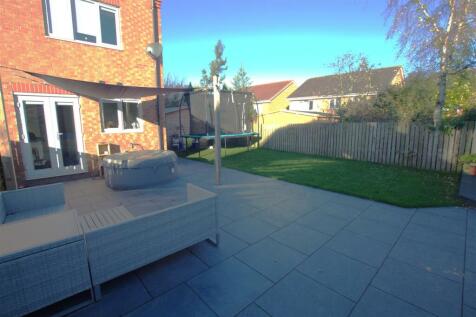 FULL WIDTH GARDEN.jpg