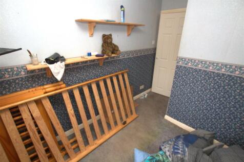 bedroom 3 .jpg