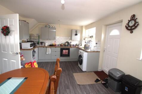 KITCHEN DINING ROOM.jpg