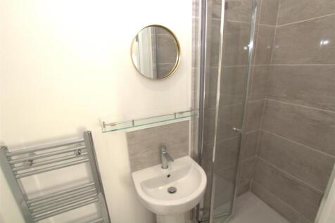 egmont ensuite.jpg