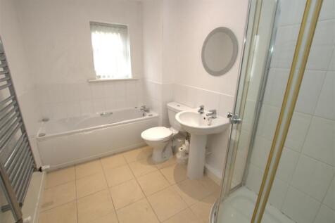 bathroom .jpg