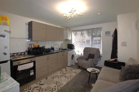 GF Lounge/Kitchen