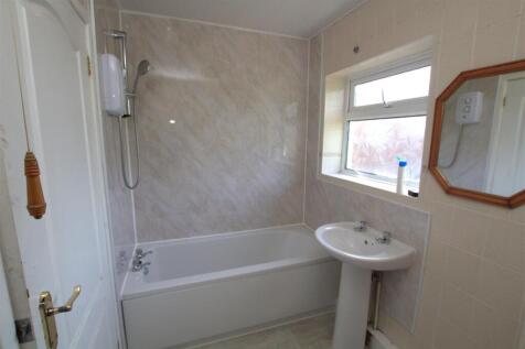 Coledale Bathroom.jpg