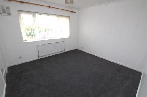 front bedroom .jpg