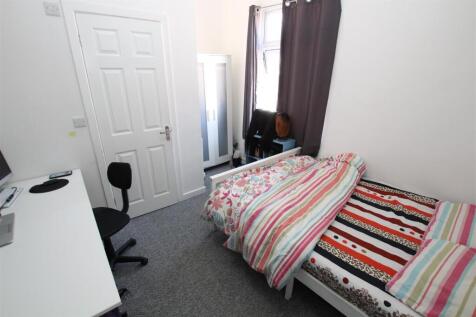 bedroom 3.jpg