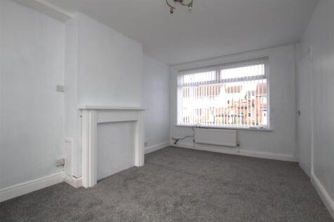frontroom 2.jpg