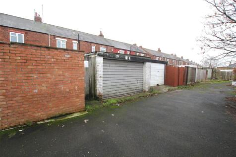 garage .jpg