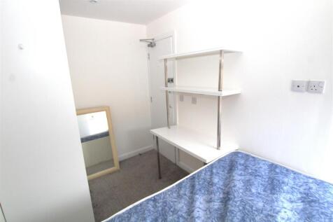 bedroom 4.1.jpg