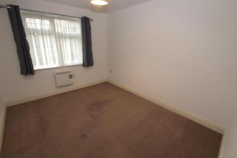 main bedroom.jpg