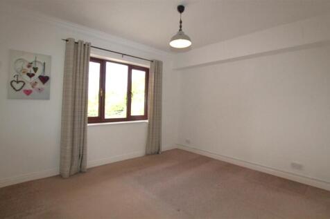 Rear Bedroom