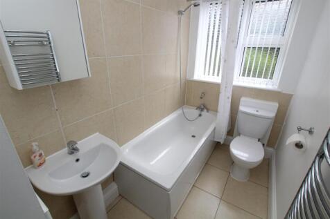 lynmouth bathroom .jpg