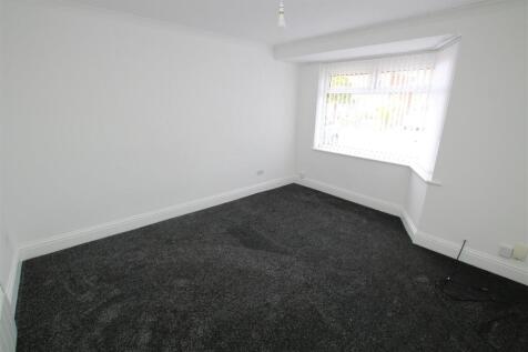 lynmouth bedroom 1.jpg