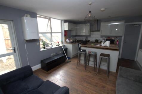 kitchen .jpg