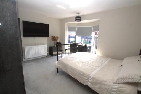 master bedroom.jpg
