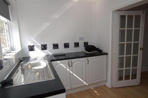 Kitchen 2.jpg