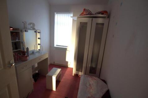 bedroom 3.jpg