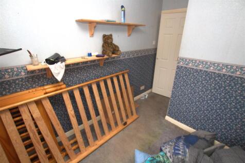 bedroom 3 .jpg