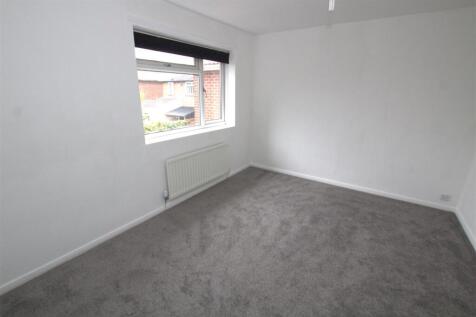 bedroom .jpg