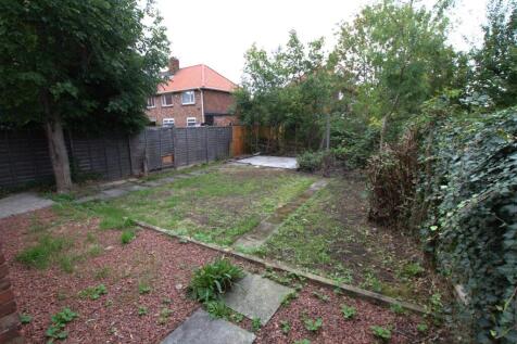 rear garden .jpg