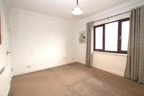 BEDROOM 1 ANGLE 2.jpg