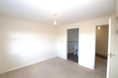 Main Bedroom .jpg