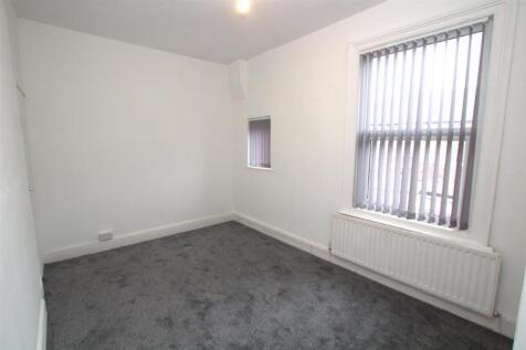 77 Portman Bedroom.jpg