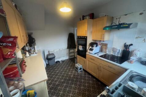 kitchen reverse angle.jpg