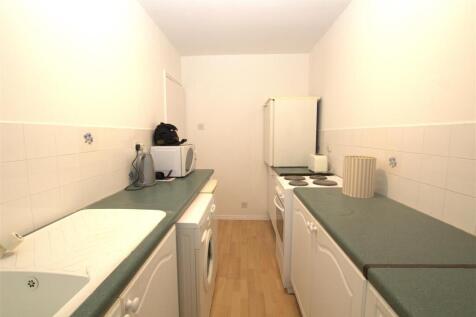 KITCHEN REVERSE ANGLE.jpg