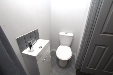 Percy Bathroom 1.jpg