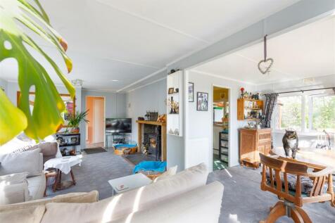 Living/dining room