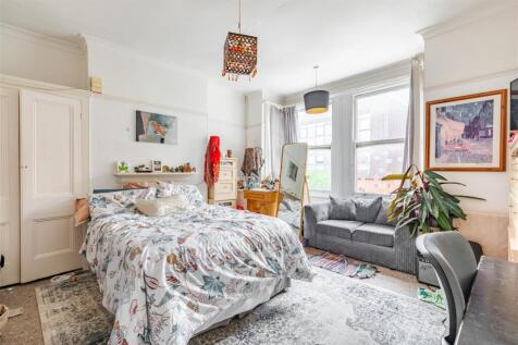 Bedroom - Flat 2
