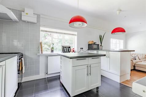The Lodge - Kitchen