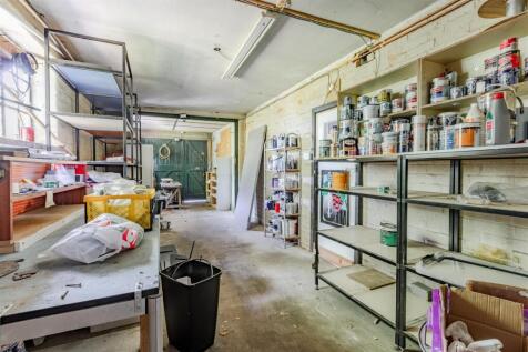 The Lodge - Garage
