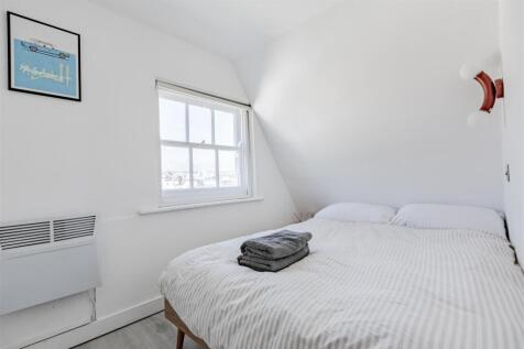 Bedroom - Flat 3