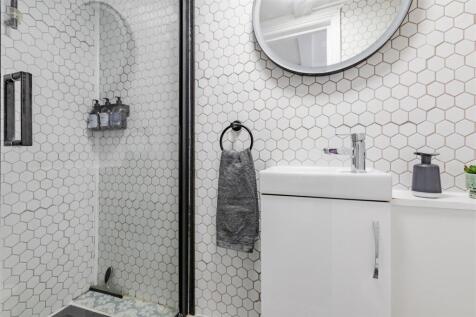 Bathroom - Flat 3