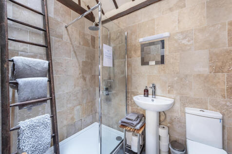 Annex Shower room