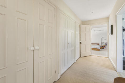 Dressing area