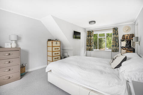 Principal bedroom