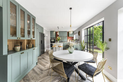 Kitchen/Breakfast Room