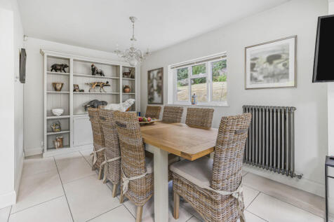 Breakfast Room